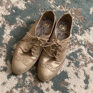 Gold Oxfords size 7.5